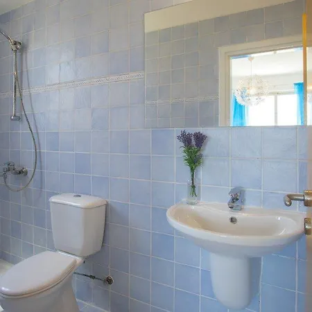 Imagine Renting This Luxury Larnaca 04 Villa *