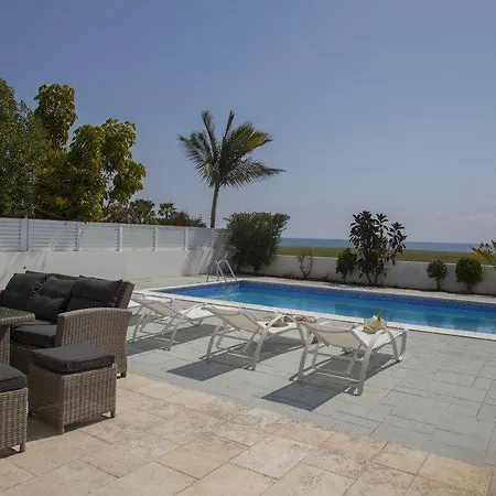 Imagine Renting This Luxury Larnaca 04 Villa Mazotos