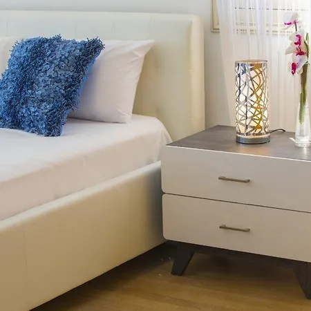 Imagine Renting This Luxury Larnaca 04 וילה מזוטוס